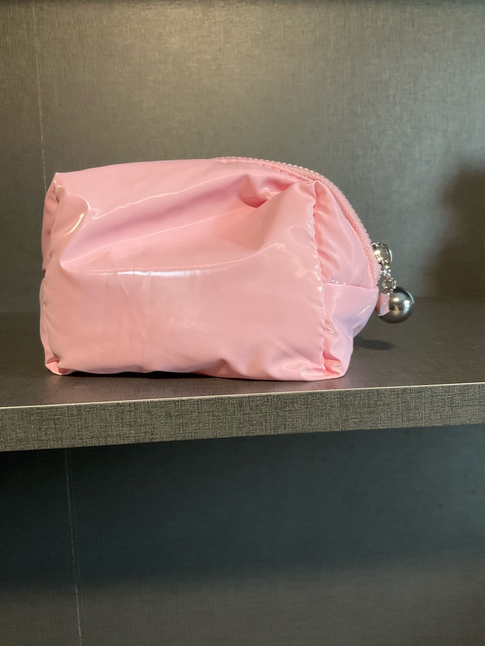 Laneige pink make u bag - Picture 2 of 5